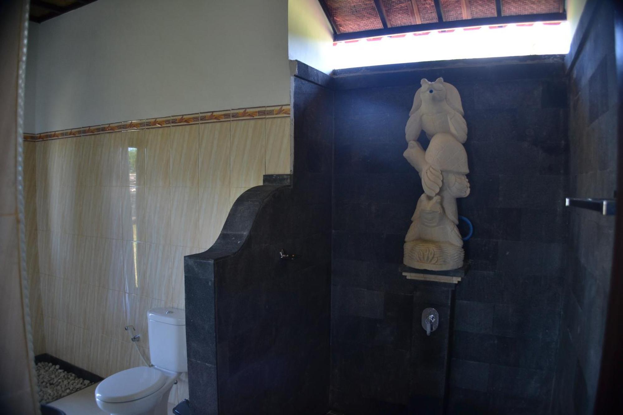 The Bbq Guest House Amed Exterior foto